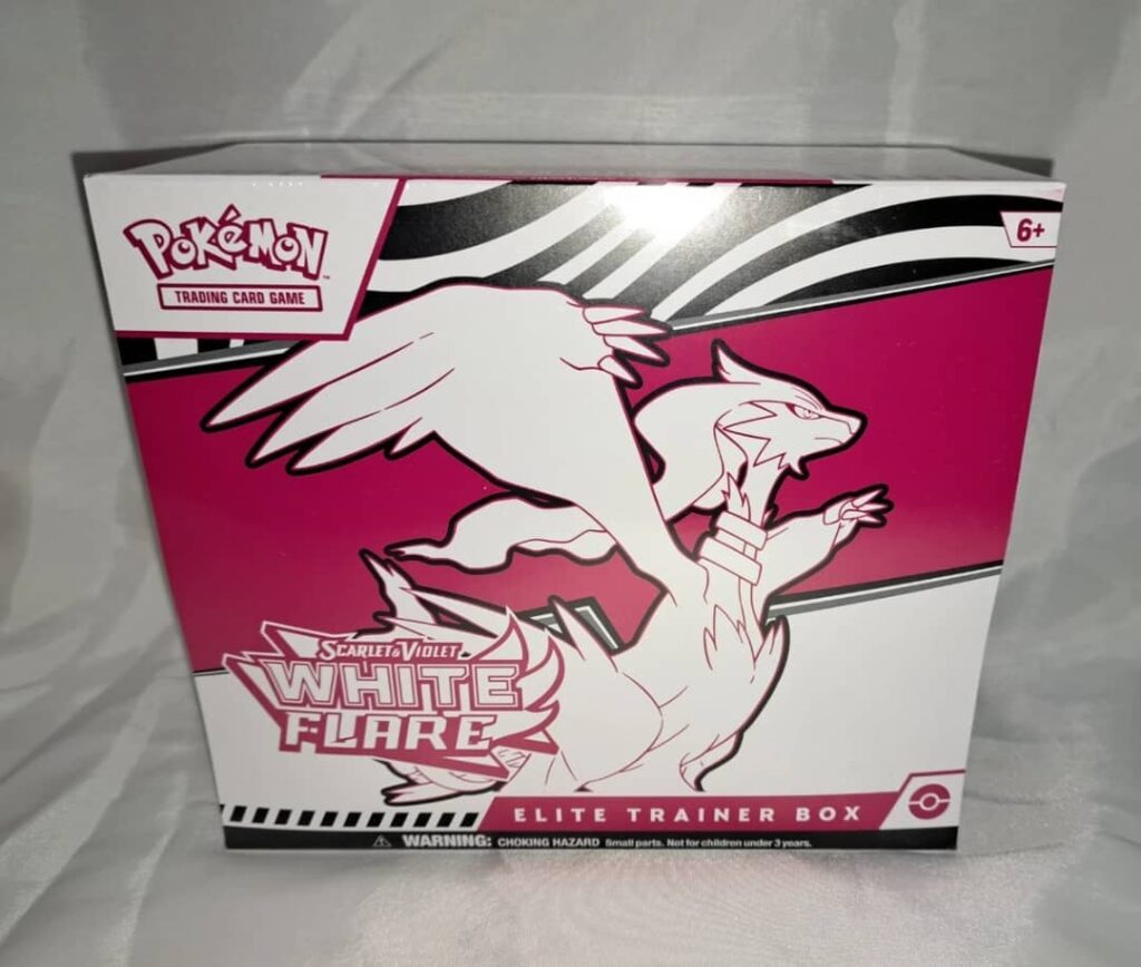 Pokémon White Flare Elite Trainer Box